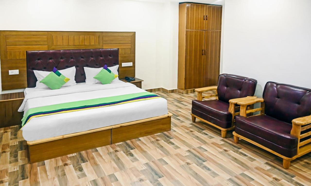 Treebo Dev With Valley View, Mall Road Manali  Exterior photo