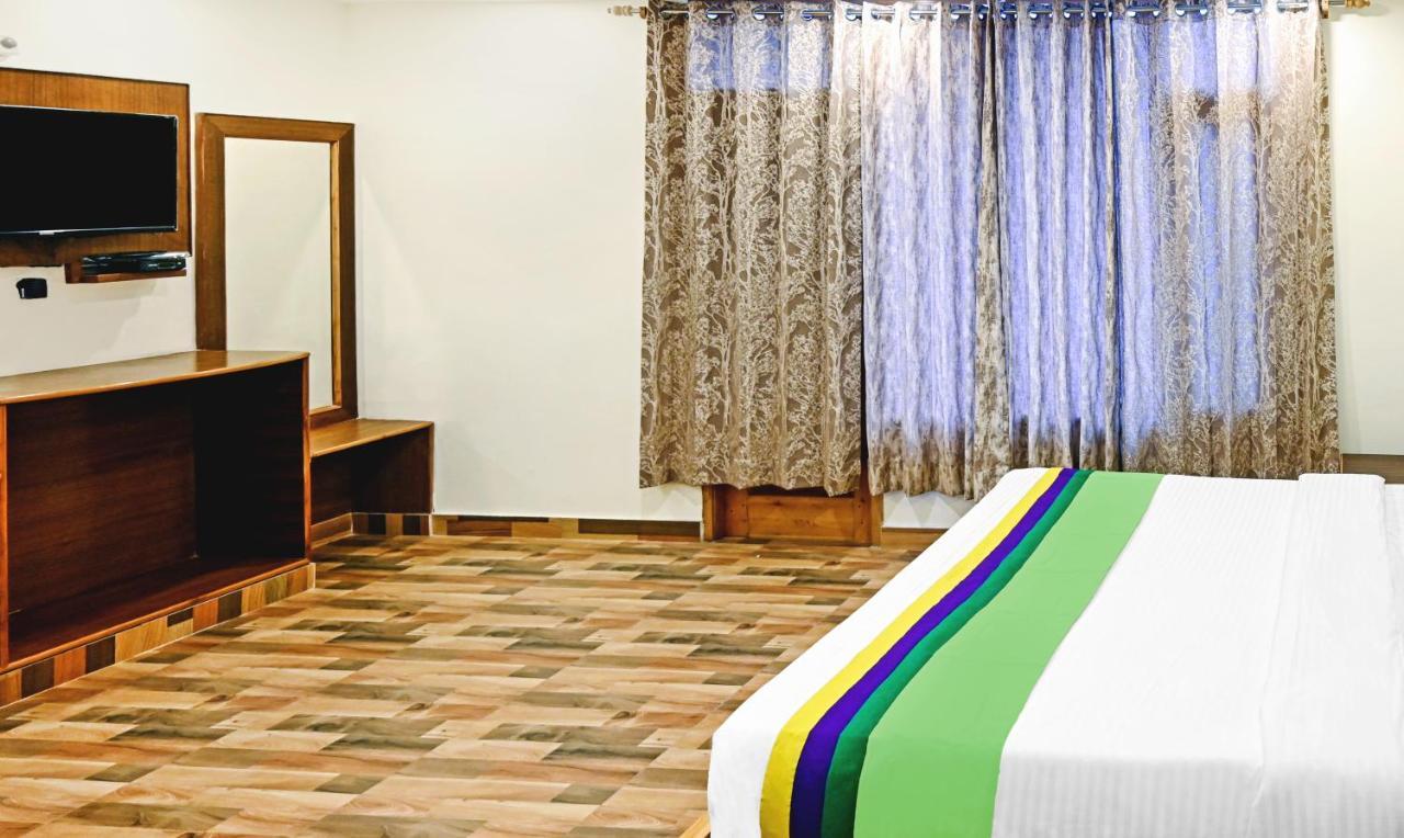 Treebo Dev With Valley View, Mall Road Manali  Exterior photo