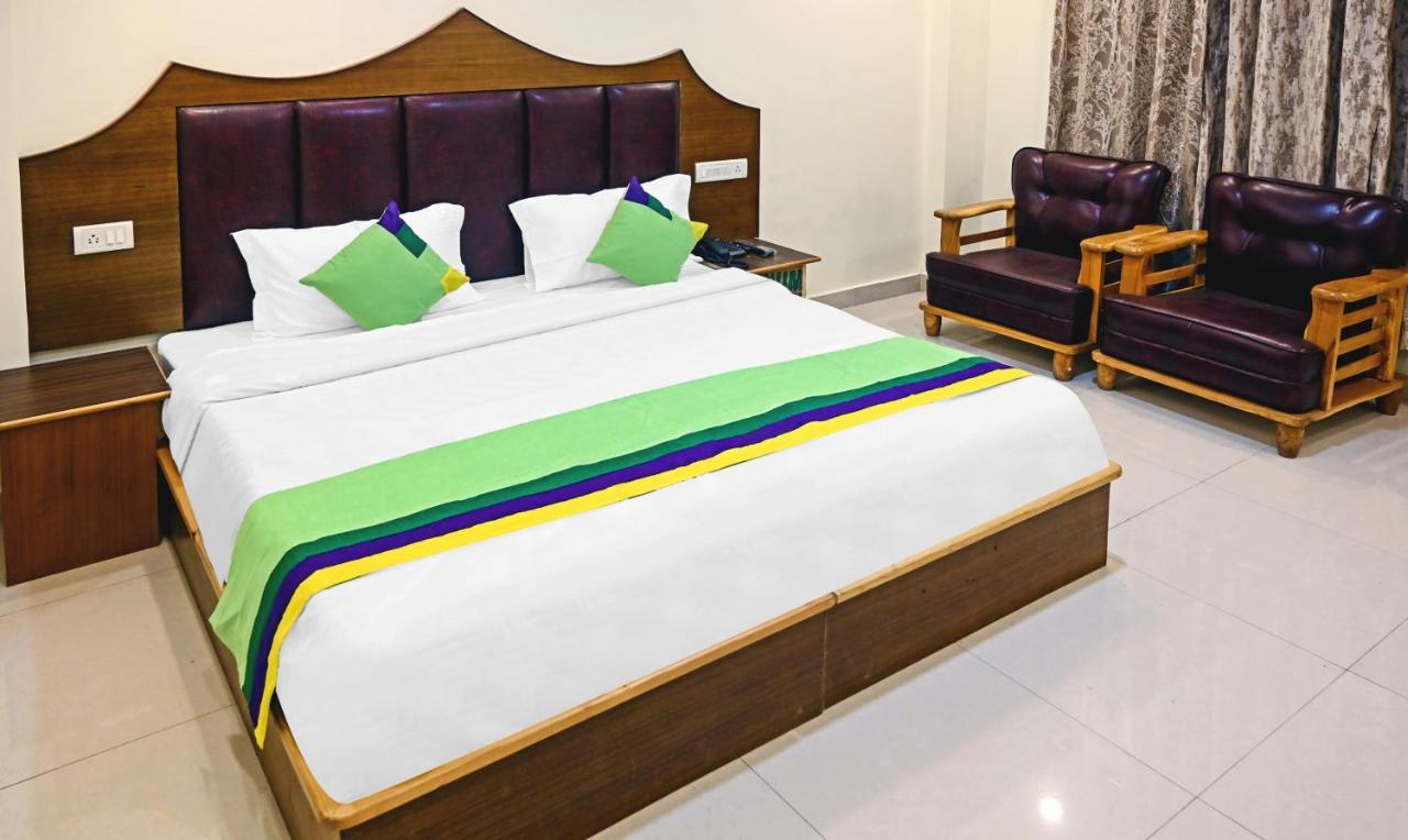 Treebo Dev With Valley View, Mall Road Manali  Exterior photo